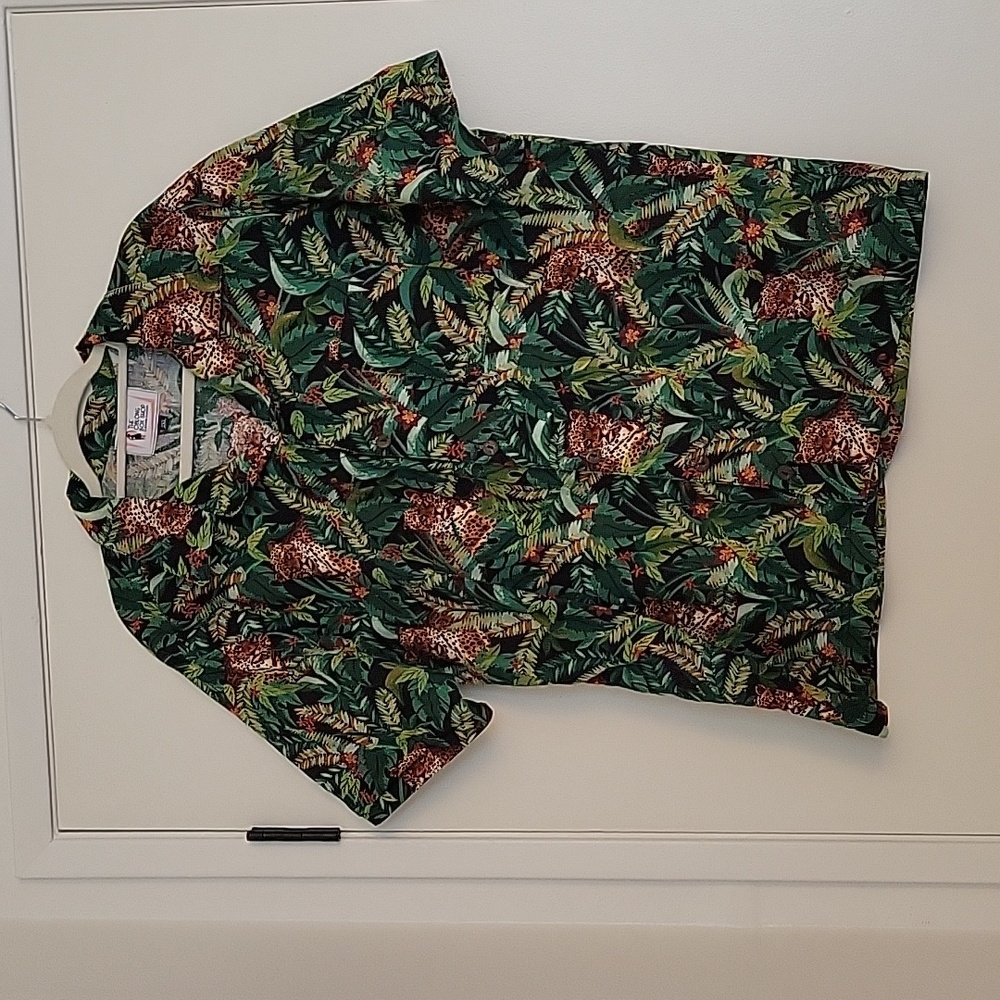 The Oblong Box Shop. Jungle shirt.
